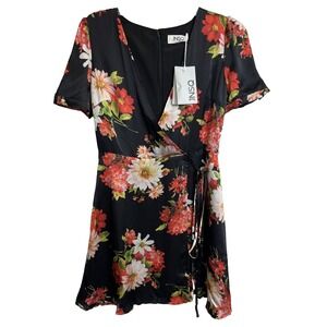 JNSQ Katalina Dress Size 4 Je Ne Sais Quoi NWT $99 100% Silk Wrap Tie Floral
